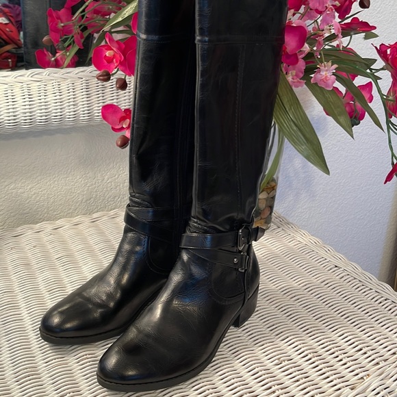 Coach And Four Black Riding Boot Size 6 